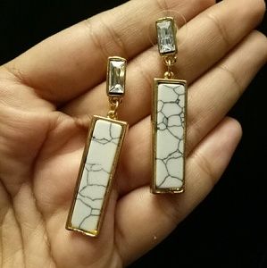 ⚡NWOT Marbled Earrings 😍😍😍